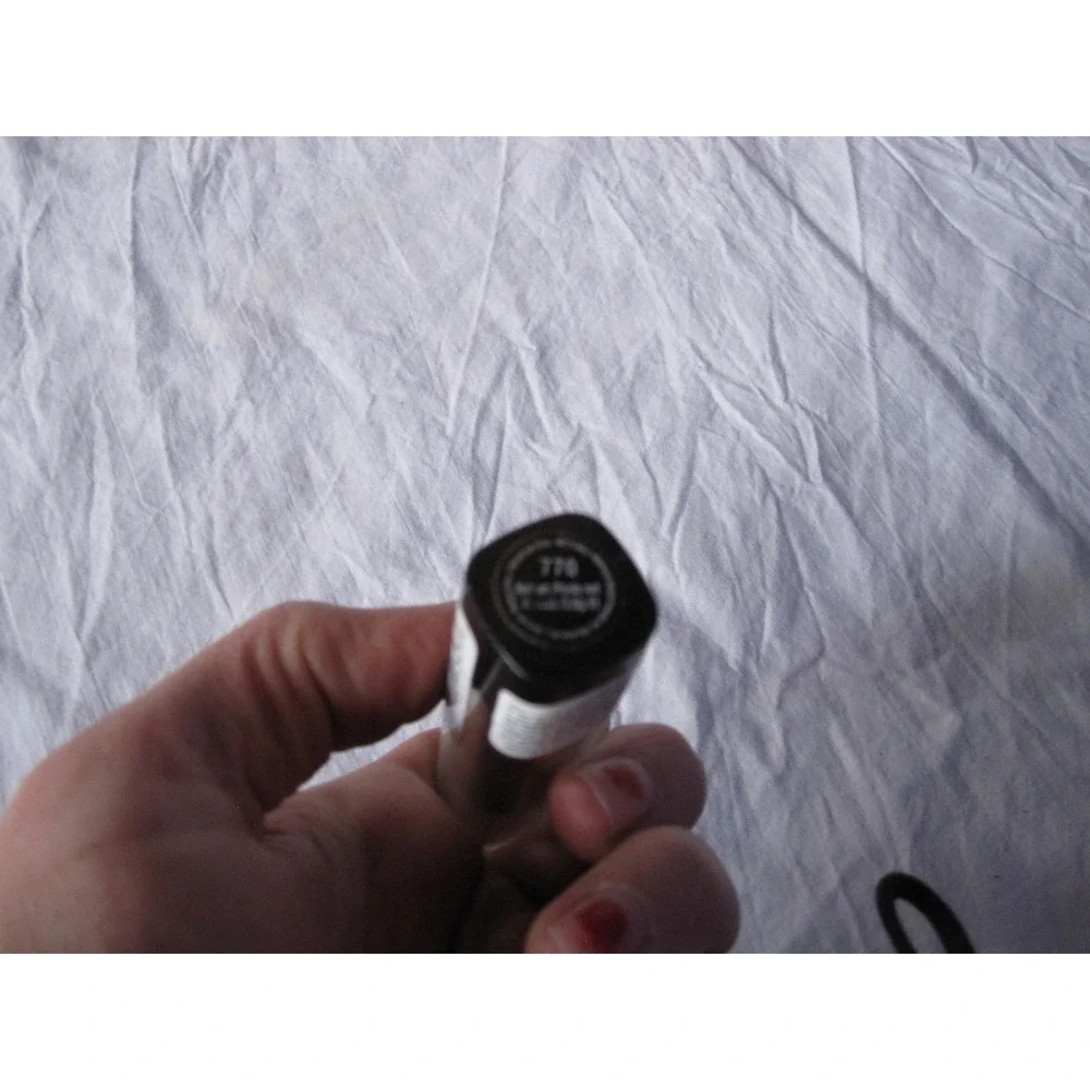 NEW Wet N Wild Silver‎ Precious Metals LipStick #770 Platinum Lip Rouge RARE!